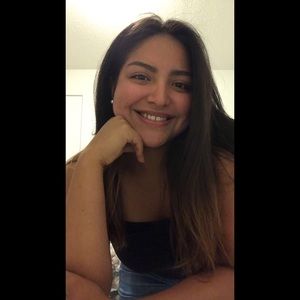 Meet your Posher, Danitza